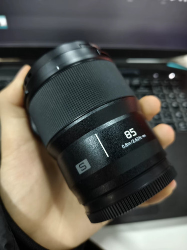 Panasonic lumix 85mm 1 8 - 85mm, f/1.8