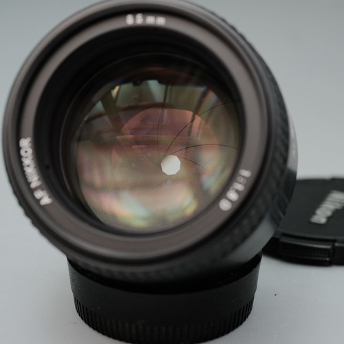Nikon nikkor 1 8 d - nikkor,